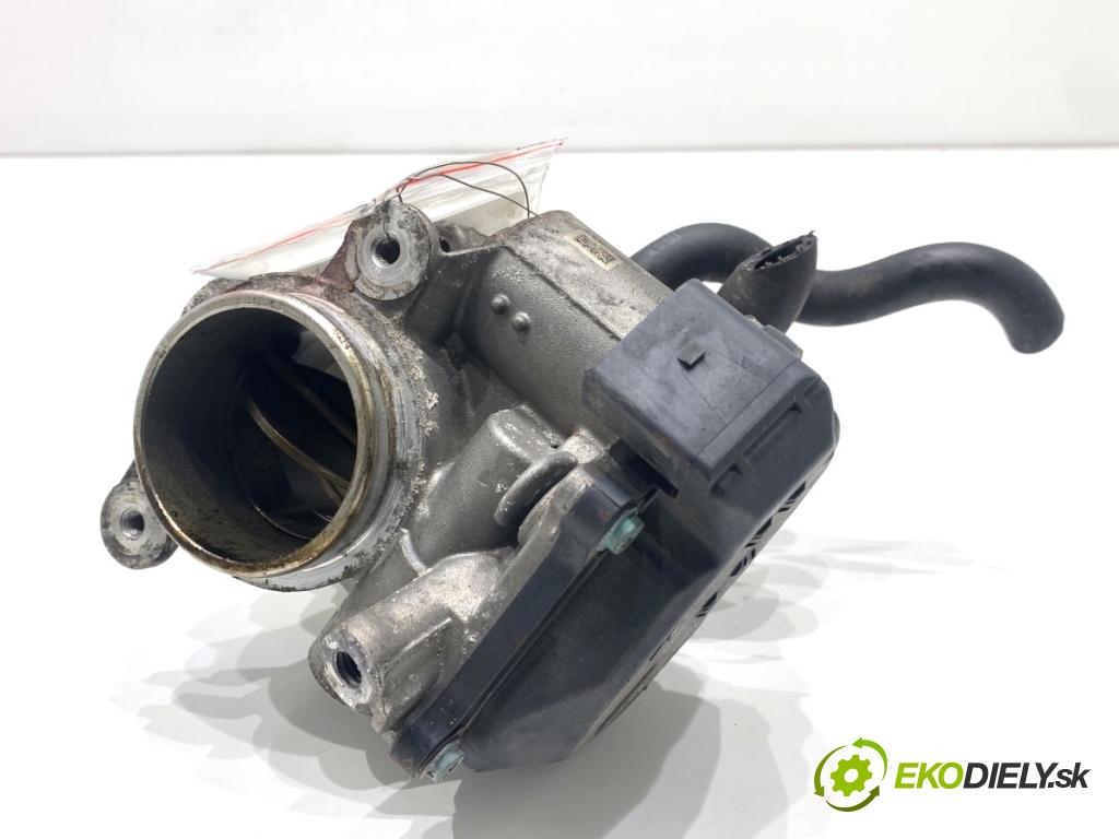 VW GOLF VII Kombi 2015 66 kW 1.6 TDI 1598 Škrtiaca klapka 04L128063P (Škrtiaca klapka)