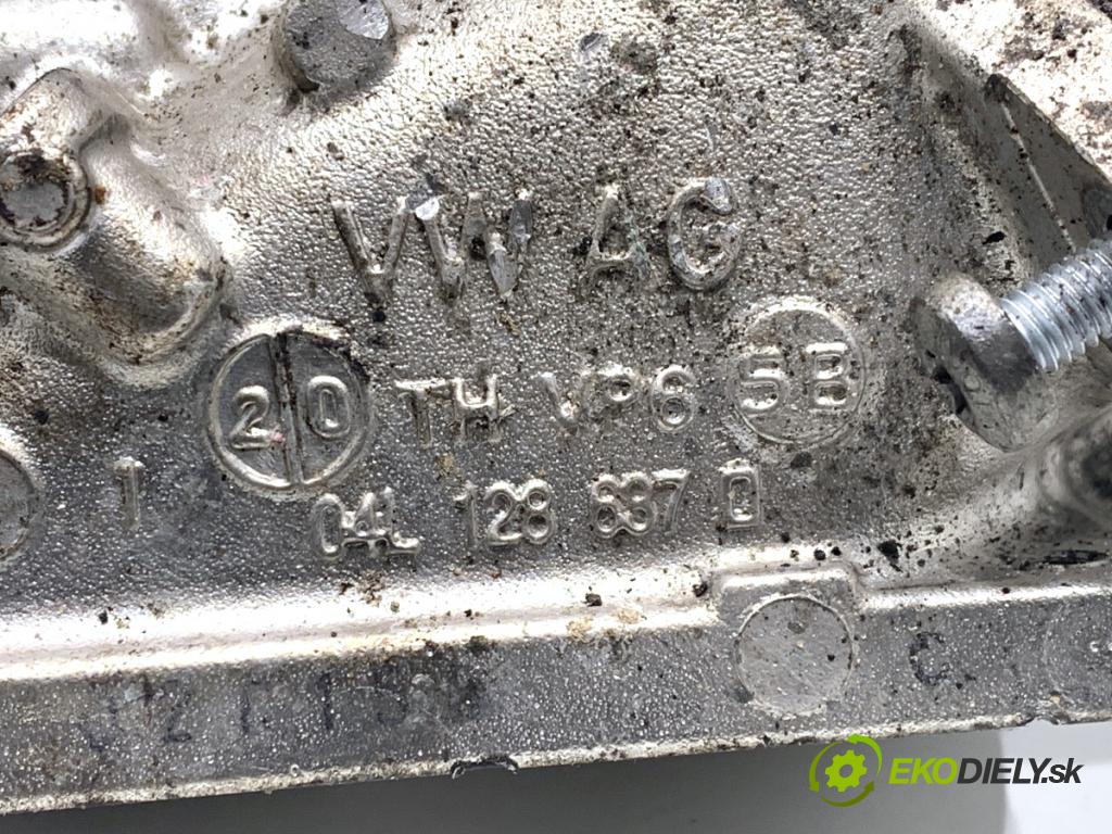 VW GOLF VII Kombi 2015 66 kW 1.6 TDI 1598 Škrtiaca klapka 04L128063P (Škrtiaca klapka)