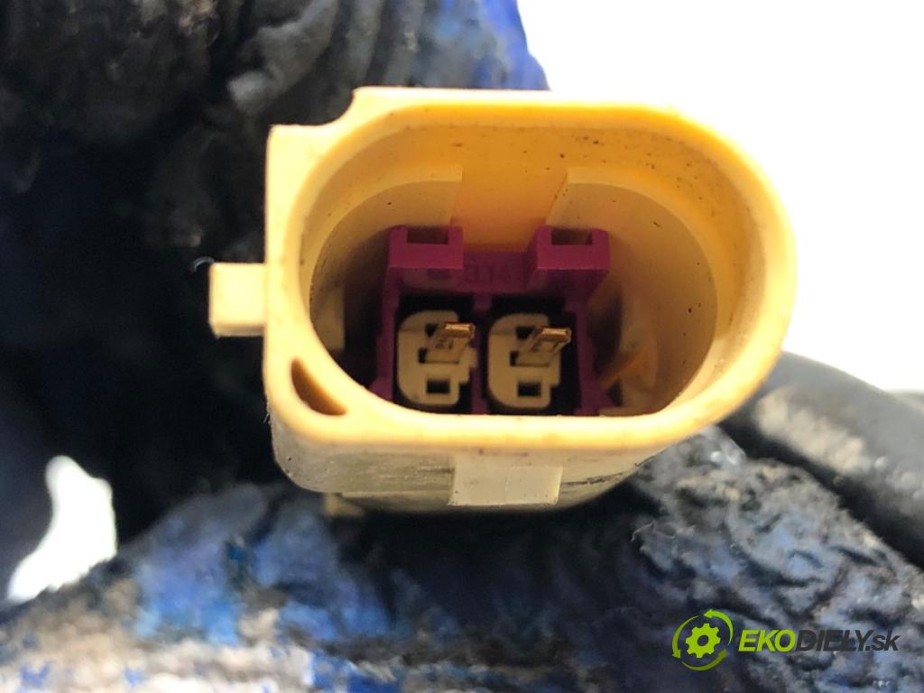 VW GOLF VII Kombi 2015 66 kW 1.6 TDI 1598 Snímač teploty spalín 04L906088B (Snímač)