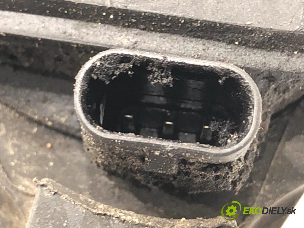 VW GOLF VII Kombi 2015 66 kW 1.6 TDI 1598 DALŠÍ: Pumpa vody 5G0965567 (Vodná pumpa)