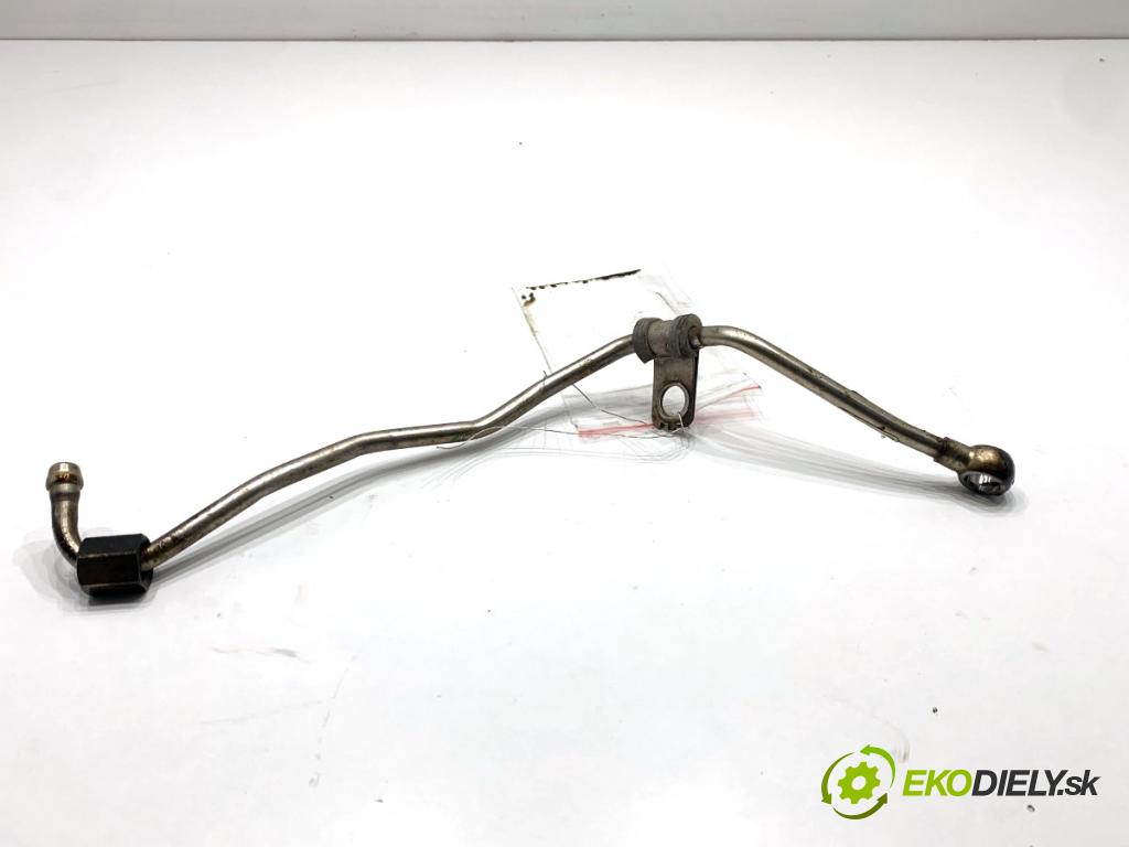 VW GOLF VII Kombi 2015 66 kW 1.6 TDI 1598 rúrka turba 04L145771J (Hadica turbodúchadla)