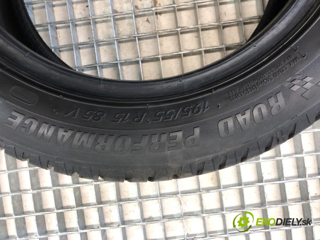 --- ---      PNEUMATIKY: 4X 195/55 15" KORMORAN