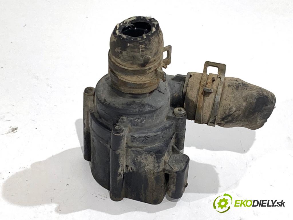 VW TRANSPORTER T6 Autobus 2020 81 kW 2.0 TDI 1968 DALŠÍ: Pumpa vody 5Q0965561B (Vodná pumpa)