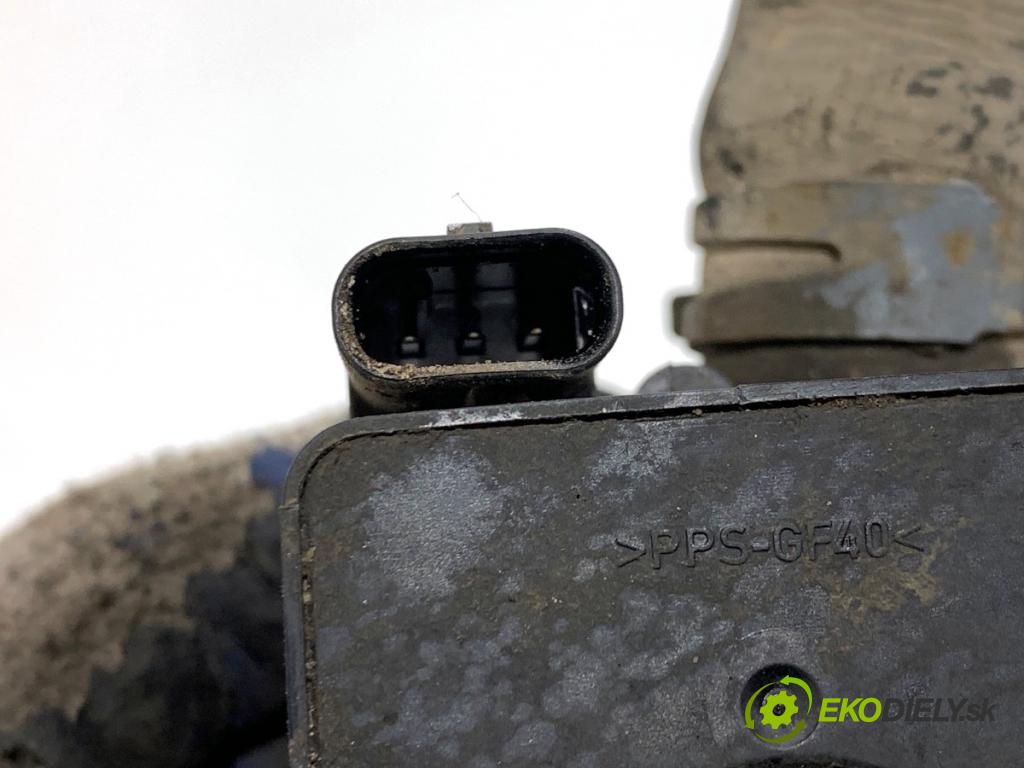 VW TRANSPORTER T6 Autobus 2020 81 kW 2.0 TDI 1968 DALŠÍ: Pumpa vody 5Q0965561B (Vodná pumpa)