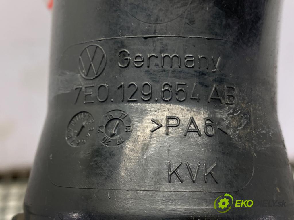 VW TRANSPORTER T6 Autobus 2020 81 kW 2.0 TDI 1968 Rúra vzduchu 7E0129654AB