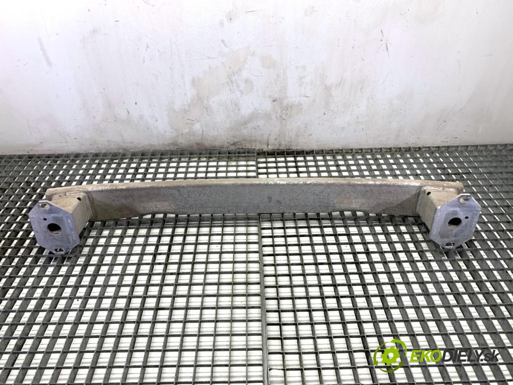 BMW F48 SUV 2018 103 kW sDrive 18 i 1499 Výstuha nárazníka zad  (Výstuha zadná)