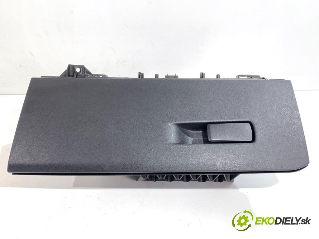 BMW F48 SUV 2018 103 kW sDrive 18 i 1499 Priehradka, kastlík spolujazdca 9339816 (Priehradka (kastlík))