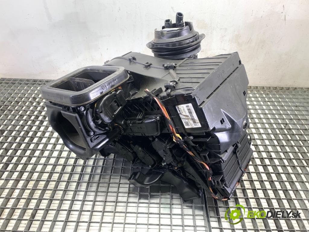 BMW F48 SUV 2018 103 kW sDrive 18 i 1499 topné těleso radiátor topení 9383117 (Radiátor topení)