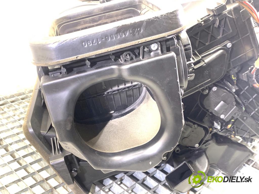 BMW F48 SUV 2018 103 kW sDrive 18 i 1499 topné těleso radiátor topení 9383117 (Radiátor topení)