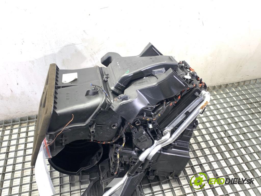 BMW F48 SUV 2018 103 kW sDrive 18 i 1499 topné těleso radiátor topení 9383117 (Radiátor topení)