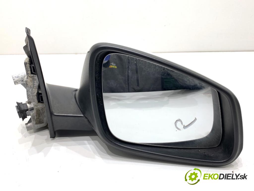 BMW F48 SUV 2018 103 kW sDrive 18 i 1499 zpětné zrcátko pravý 300