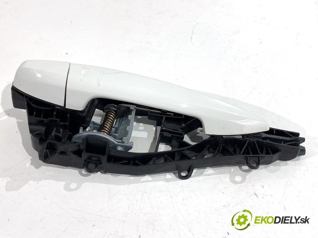 BMW F48 SUV 2018 103 kW sDrive 18 i 1499 Kľučka vonkajšia pravy zad 