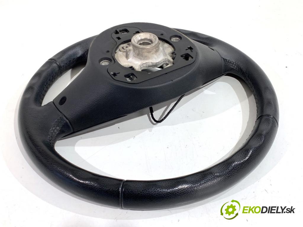 BMW F48 SUV 2018 103 kW sDrive 18 i 1499 Volant 6877507 (Volant)