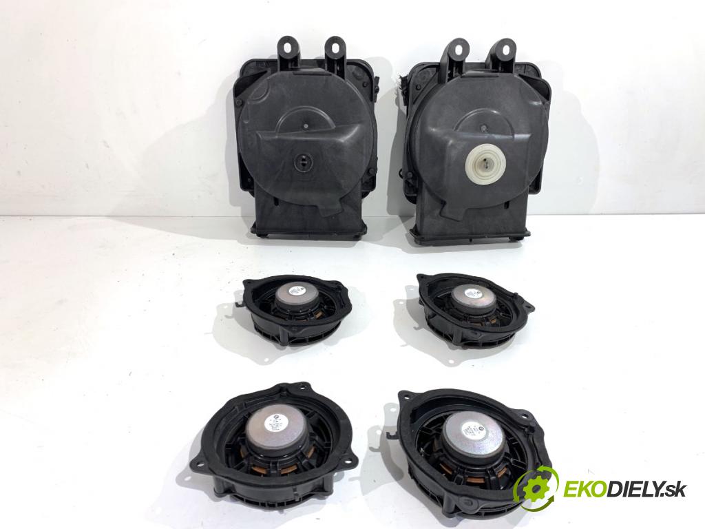 BMW F48 SUV 2018 103 kW sDrive 18 i 1499 reproduktory 9275995 9274700