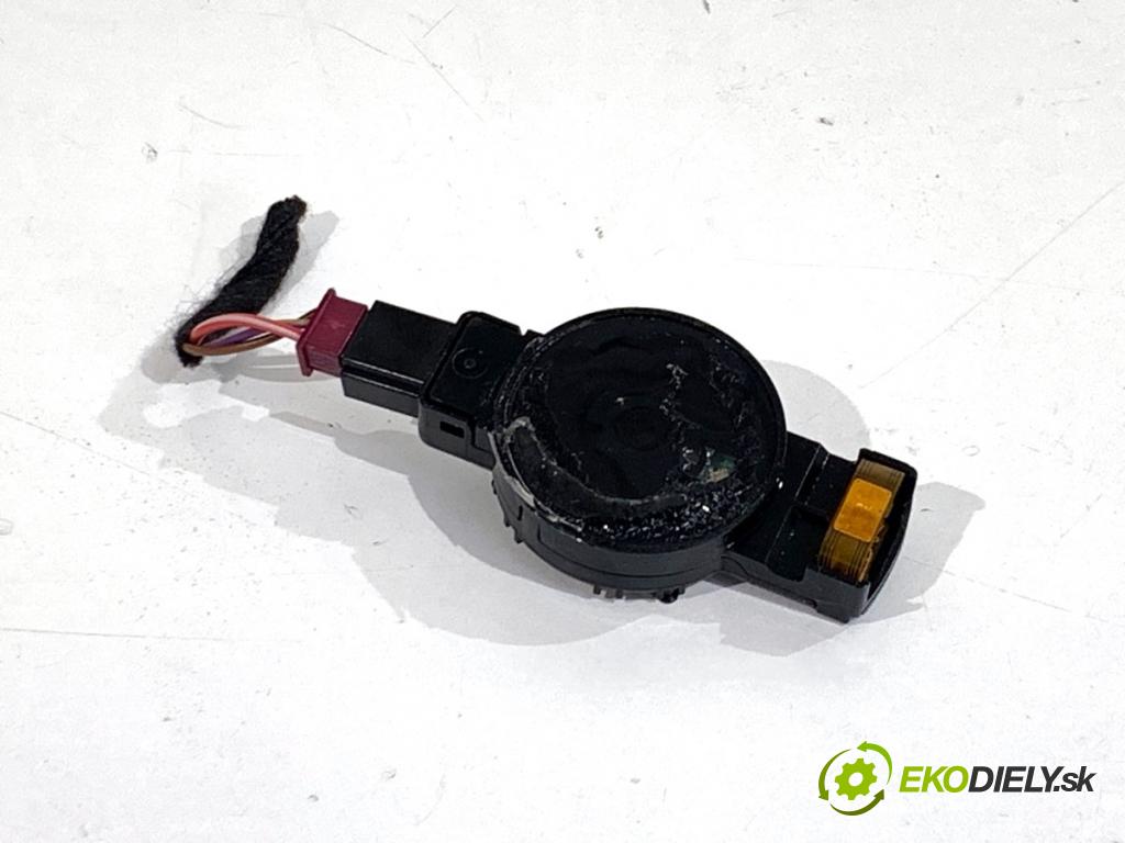 BMW F48 SUV 2018 103 kW sDrive 18 i 1499 Snímač dažďa 9496242 (Snímač dažďa)