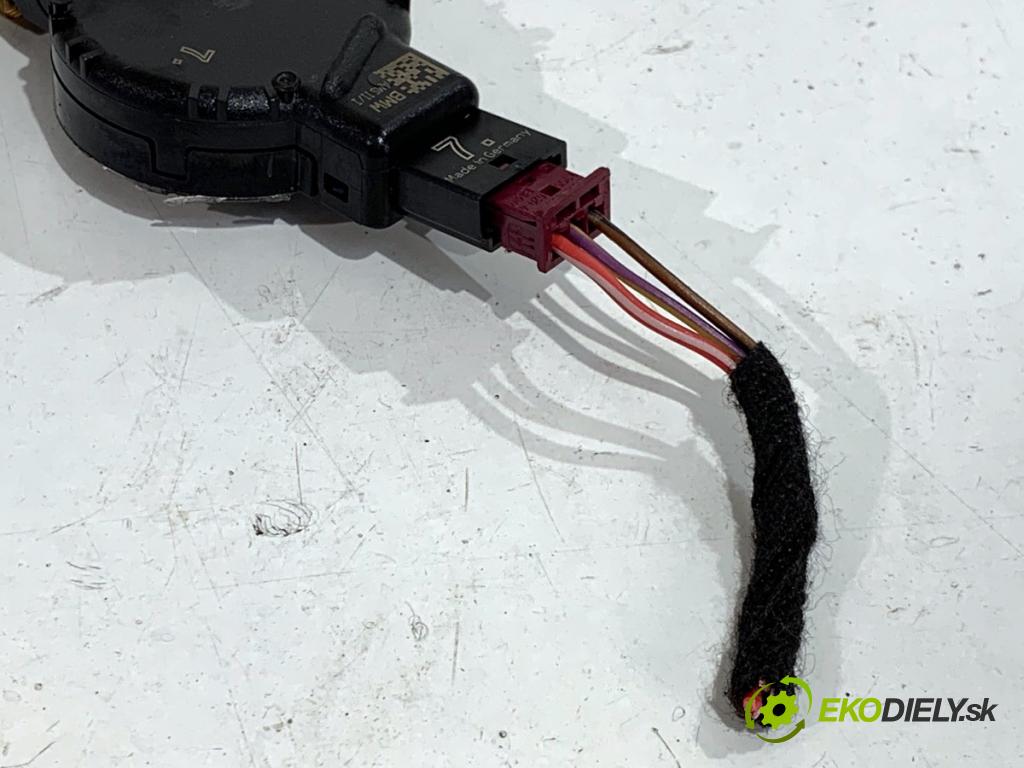 BMW F48 SUV 2018 103 kW sDrive 18 i 1499 Snímač dažďa 9496242 (Snímač dažďa)