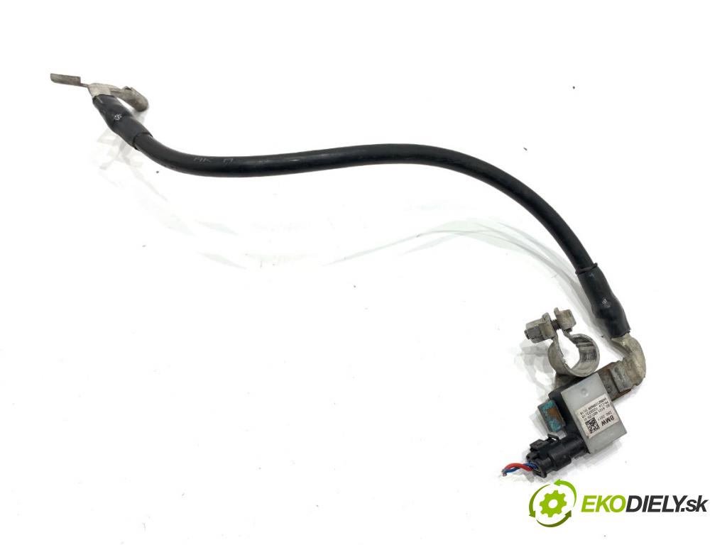 BMW F48 SUV 2018 103 kW sDrive 18 i 1499 svorka MINUS 6821203