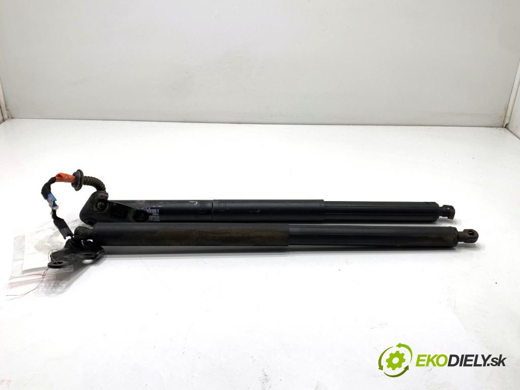 BMW F48 SUV 2018 103 kW sDrive 18 i 1499 teleskop Teleskop dveří 7481807