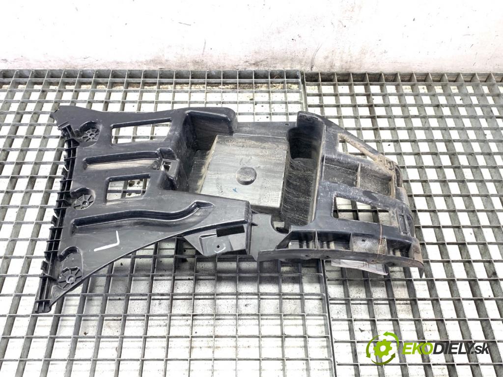 BMW F48 SUV 2018 103 kW sDrive 18 i 1499 Úchyt nárazníka ľavy zad 7332317