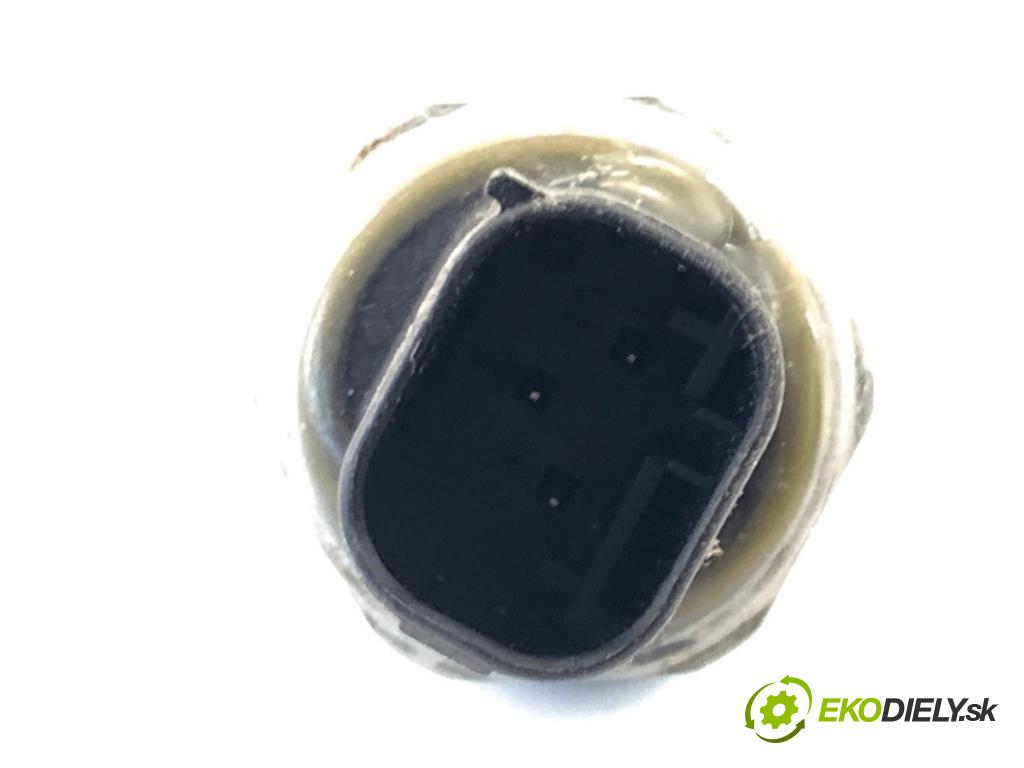 BMW F48 SUV 2018 103 kW sDrive 18 i 1499 Snímač klimatizácie 9323658 (Snímač klimatizácie)