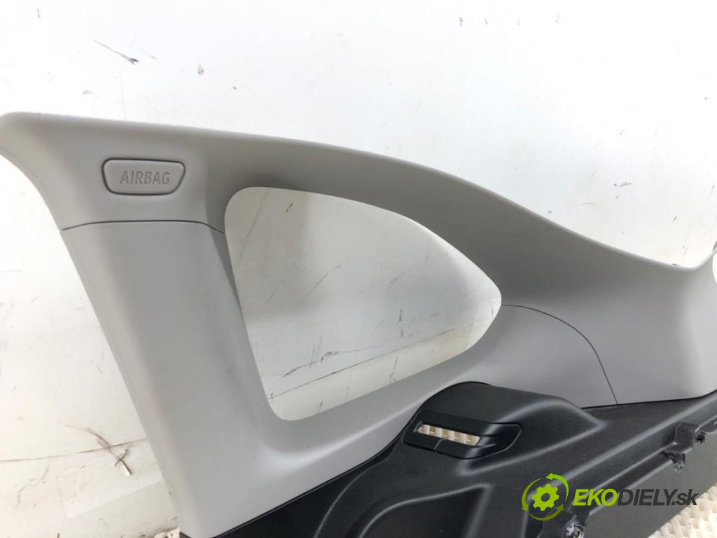 BMW F48 SUV 2018 103 kW sDrive 18 i 1499 Clona stĺpika pravy zad 7382852 7332820