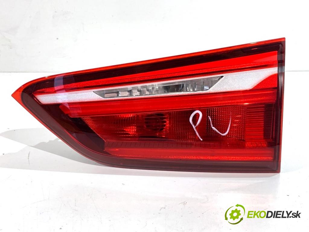 BMW F48 SUV 2018 103 kW sDrive 18 i 1499 Svetlo zad pravá vnútorná 7350698 (Kľučka dverí ostatné)