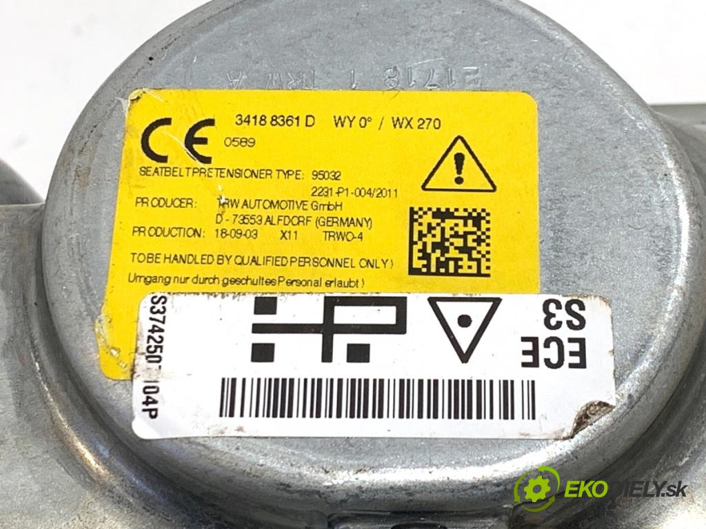 BMW F48 SUV 2018 103 kW sDrive 18 i 1499 držák bezpečnost levý zadní část 34188361D