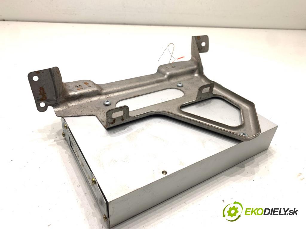 CHRYSLER 300C sedan 2007 160 kW 3.0 CRD 2987 Zosilňovač 05064118AJ (Zosilňovač)