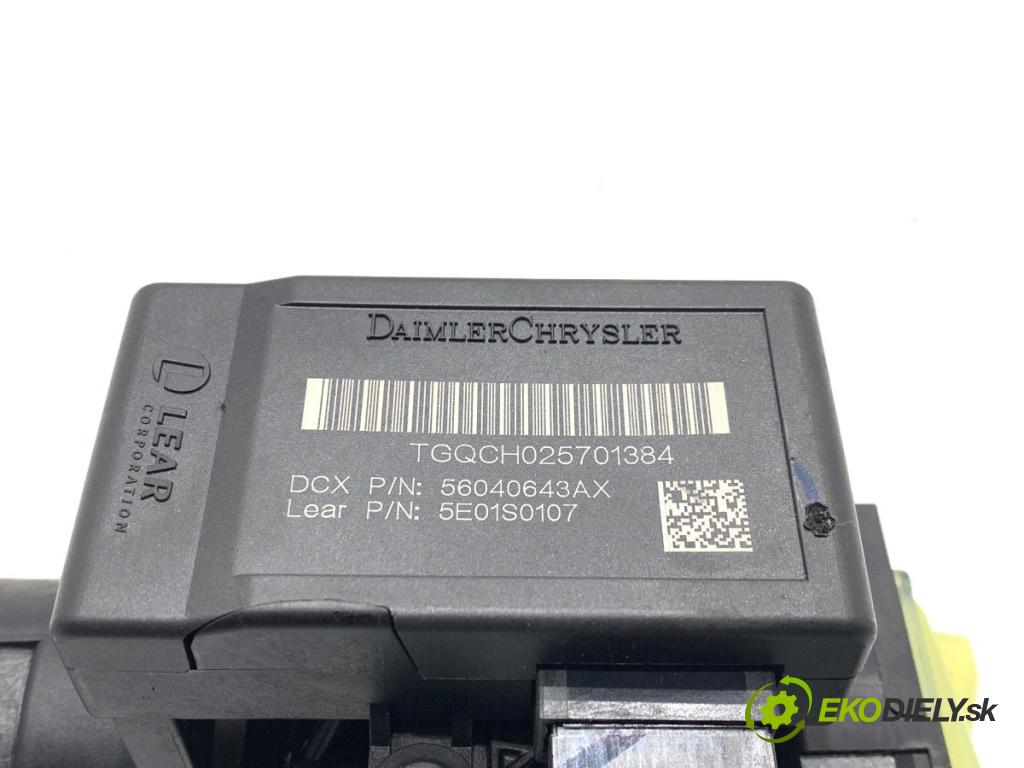 CHRYSLER 300C sedan 2007 160 kW 3.0 CRD 2987 spinačka 56040643AX (Spínacia skrinka)