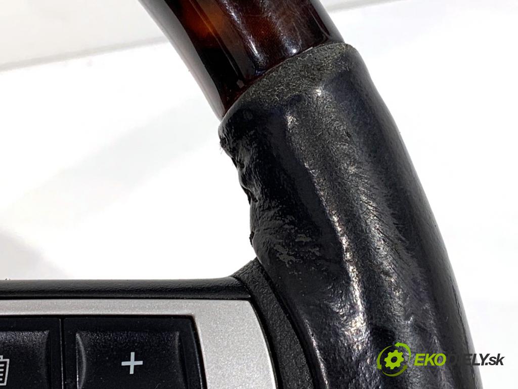 CHRYSLER 300C sedan 2007 160 kW 3.0 CRD 2987 Volant 0UV231DVAG (Volant)