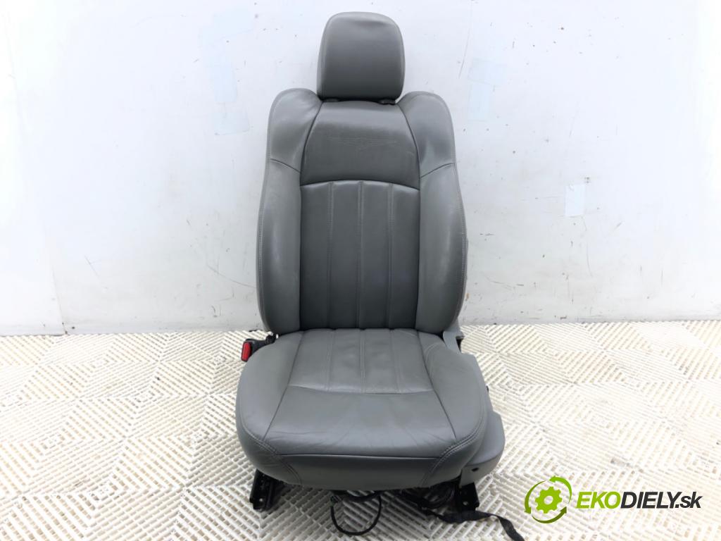CHRYSLER 300C sedan 2007 160 kW 3.0 CRD 2987 Sedadlo ľavy predný 
