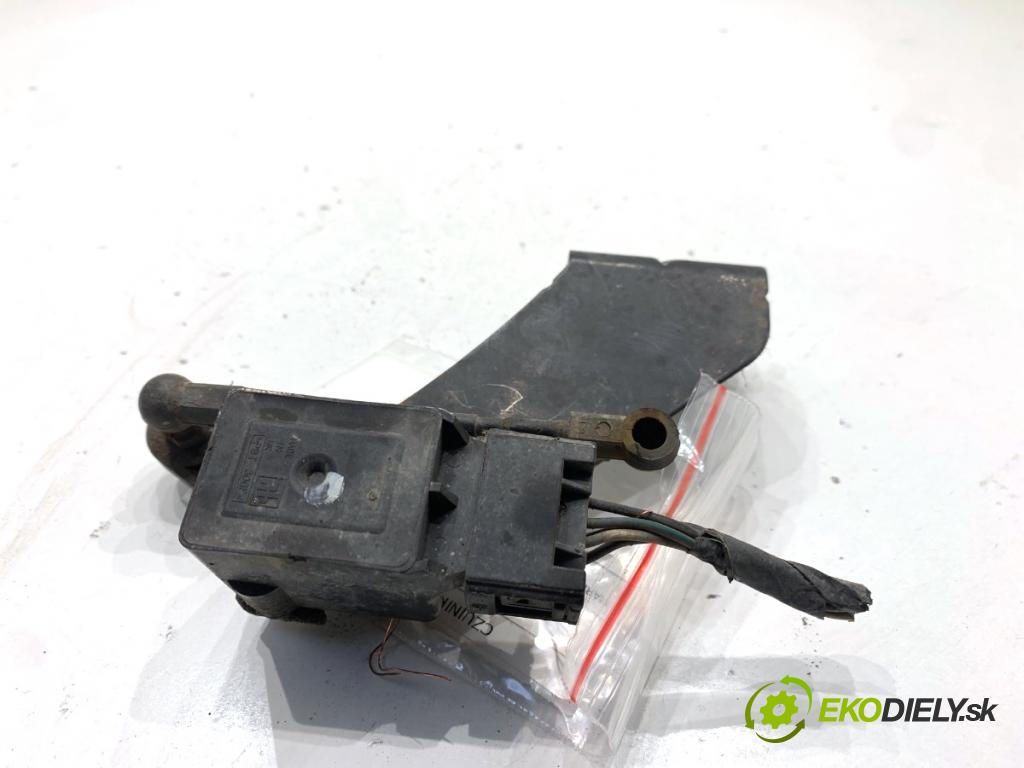 CHRYSLER 300C sedan 2007 160 kW 3.0 CRD 2987 Snímač XENON  (Snímač)