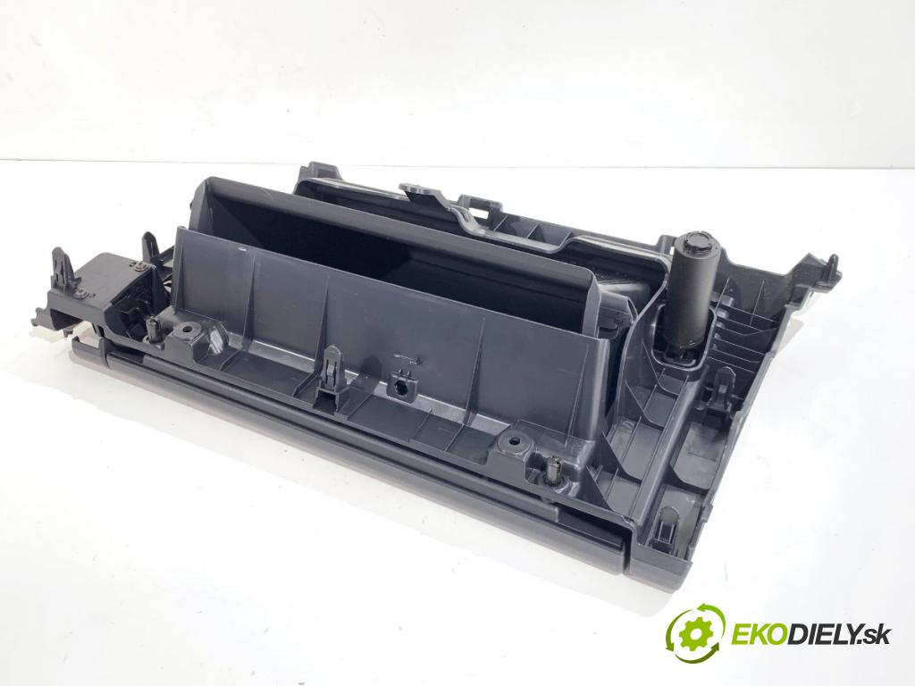 LEXUS LBX  2025 100 kW Hybrid (MAYH10)   (1490 ccm / 100 kW / 136 KM) 1490 Priehradka, kastlík spolujazdca  (Priehradka (kastlík))