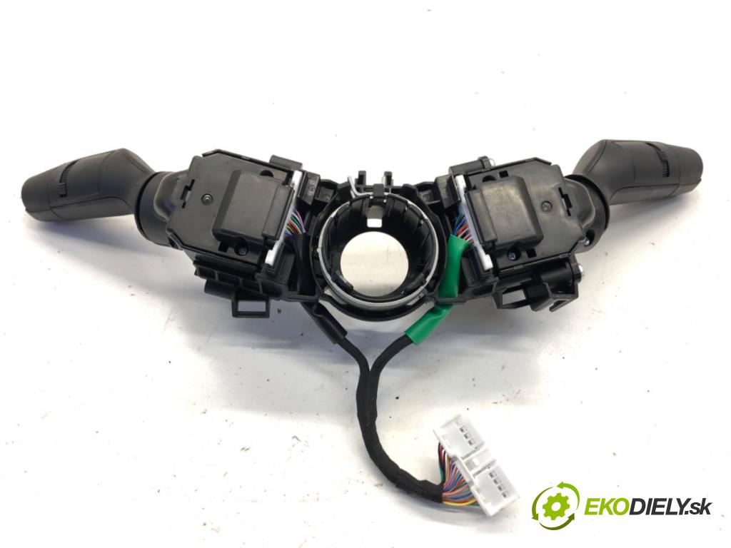 LEXUS LBX  2025 100 kW Hybrid (MAYH10)   (1490 ccm / 100 kW / 136 KM) 1490 Prepínač kombinovaný  (Prepínacie páčky pod volantom)