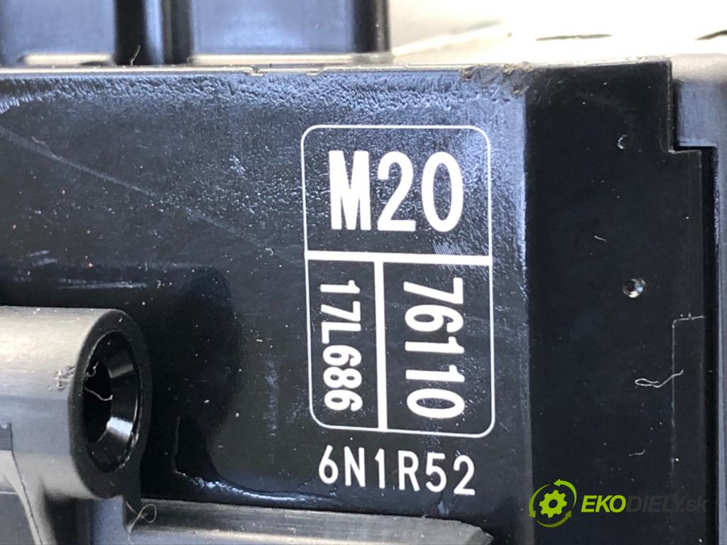 LEXUS LBX  2025 100 kW Hybrid (MAYH10)   (1490 ccm / 100 kW / 136 KM) 1490 Prepínač kombinovaný  (Prepínacie páčky pod volantom)