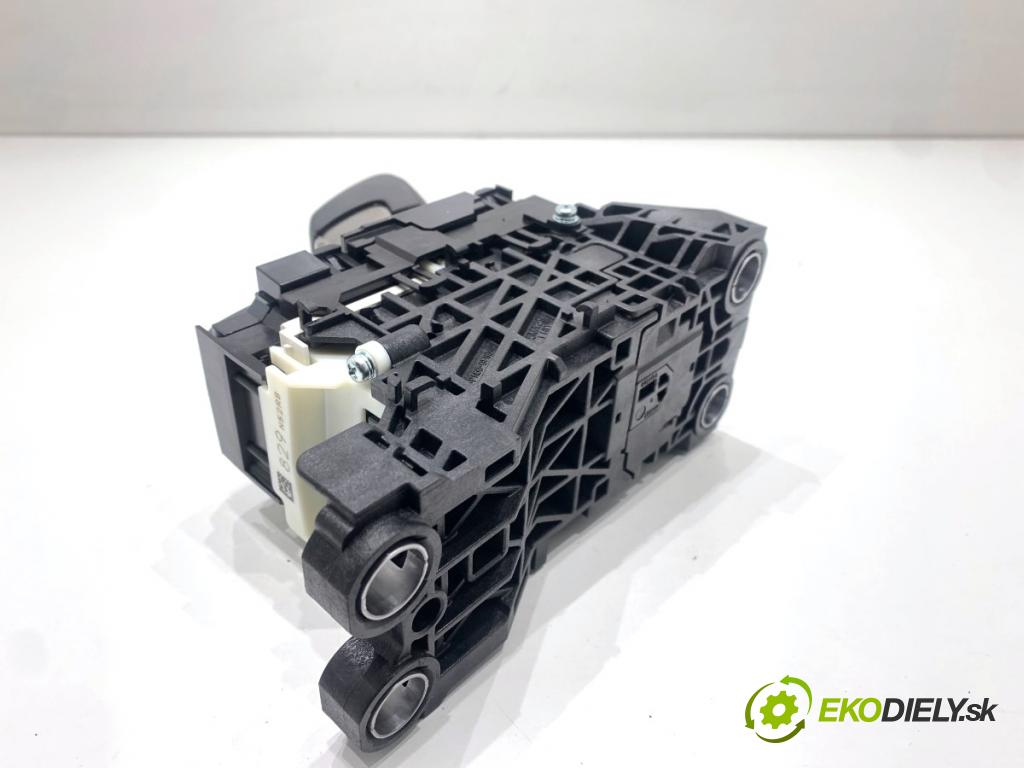 LEXUS LBX  2025 100 kW Hybrid (MAYH10)   (1490 ccm / 100 kW / 136 KM) 1490 kulisa 75M429 (Řadicí páka (kulisa) )