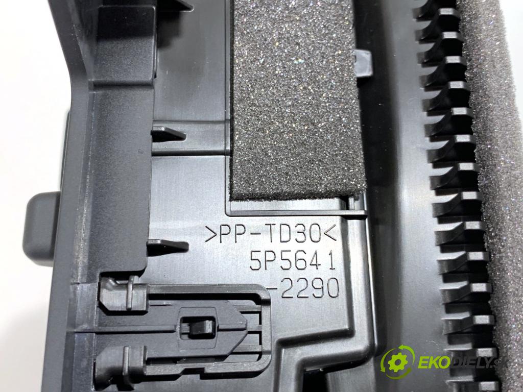 LEXUS LBX  2025 100 kW Hybrid (MAYH10)   (1490 ccm / 100 kW / 136 KM) 1490 Mriežky kúrenia predný stredna 55472-52180 55680-52480