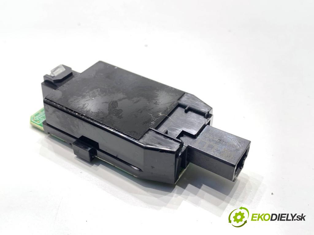 LEXUS LBX  2025 100 kW Hybrid (MAYH10)   (1490 ccm / 100 kW / 136 KM) 1490 Snímač dažďa 89941-52040 (Snímač dažďa)