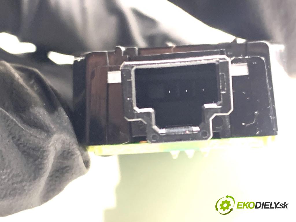 LEXUS LBX  2025 100 kW Hybrid (MAYH10)   (1490 ccm / 100 kW / 136 KM) 1490 Snímač dažďa 89941-52040 (Snímač dažďa)