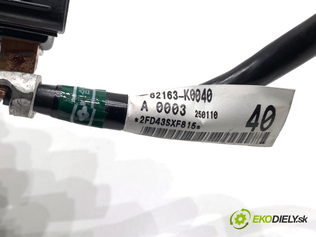LEXUS LBX  2025 100 kW Hybrid (MAYH10)   (1490 ccm / 100 kW / 136 KM) 1490 svorka MINUS: 28850-K0020