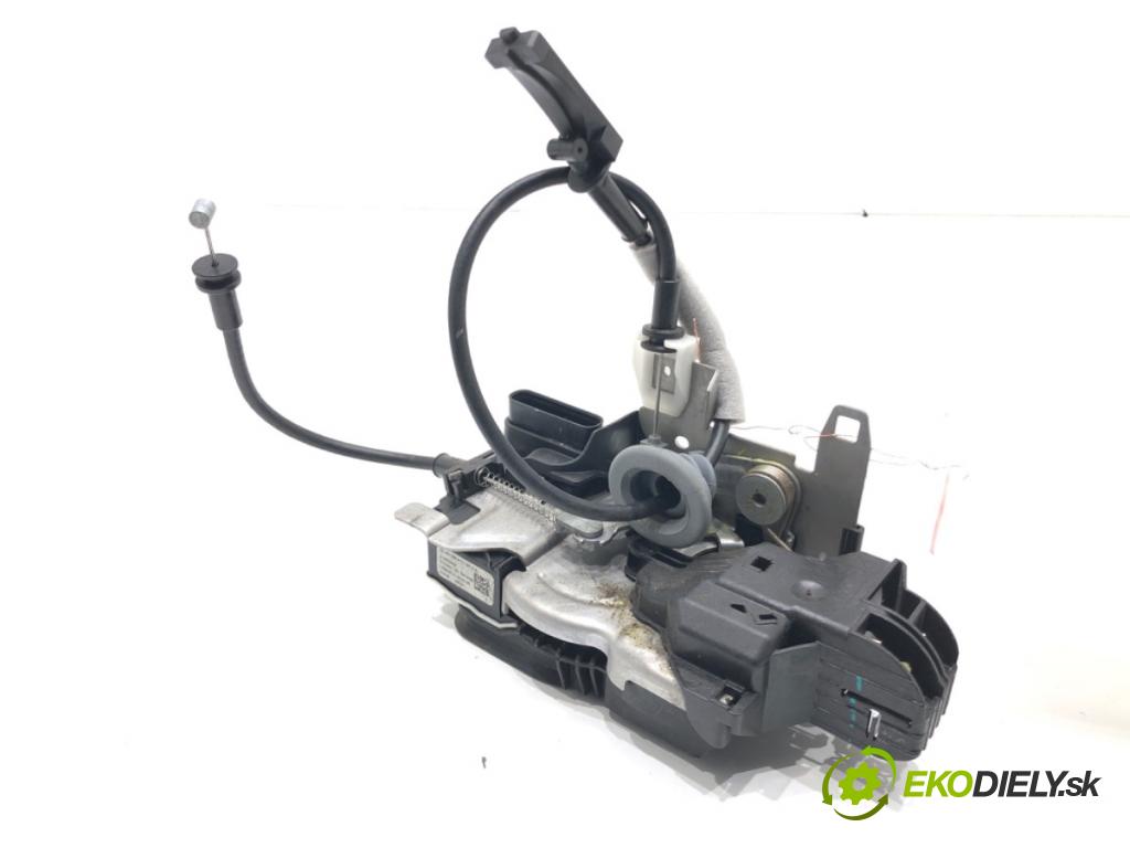 VOLVO S90 II sedan 2019 223 kW T8 Hybrid AWD 1969 zámok Dvere pravy zad 31462449