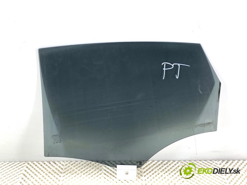 VOLVO S90 II sedan 2019 223 kW T8 Hybrid AWD 1969 okno pravý zadní část DVOJNÁSOBEK 