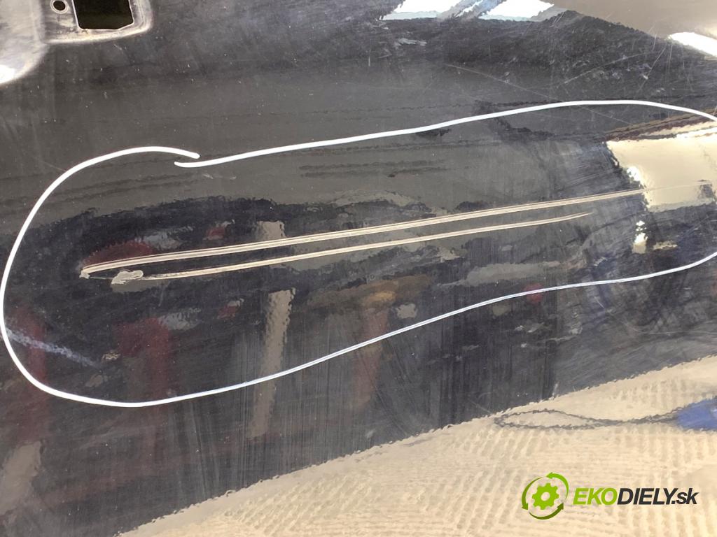 VOLVO S90 II sedan 2019 223 kW T8 Hybrid AWD 1969 Dvere pravy zad
