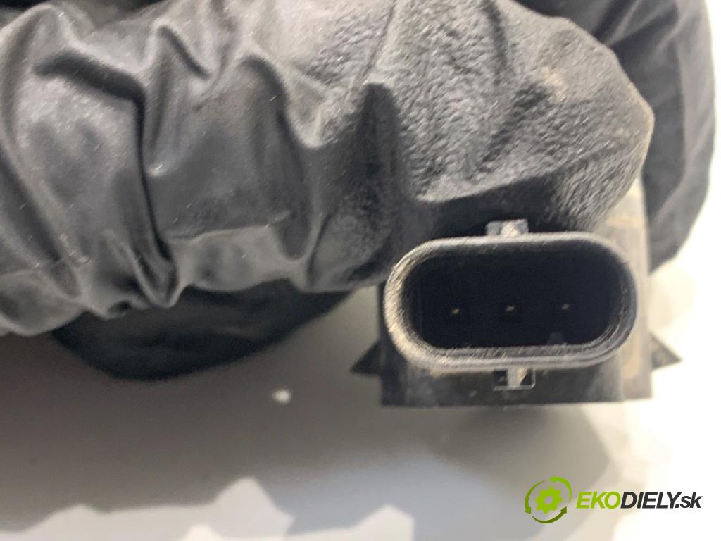VOLVO S90 II sedan 2019 223 kW T8 Hybrid AWD 1969 Snímač PDC 39843853