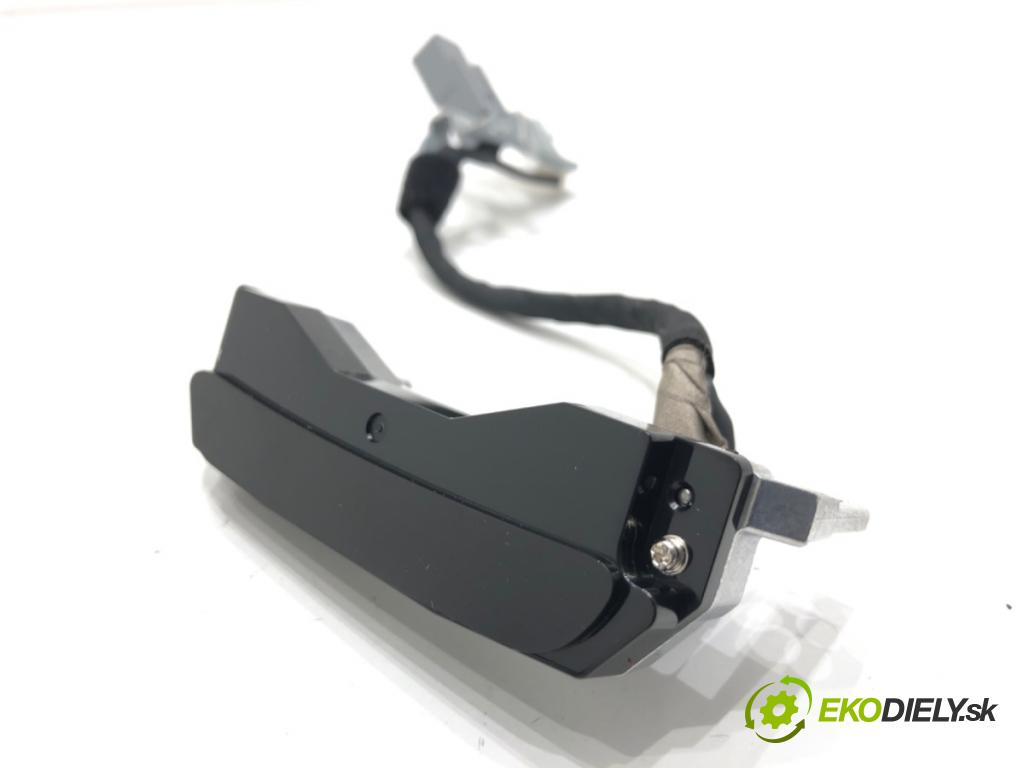 LEXUS LBX  2025 100 kW Hybrid (MAYH10)   (1490 ccm / 100 kW / 136 KM) 1490 Dislpej 86471-52011 (Prístrojová doska)