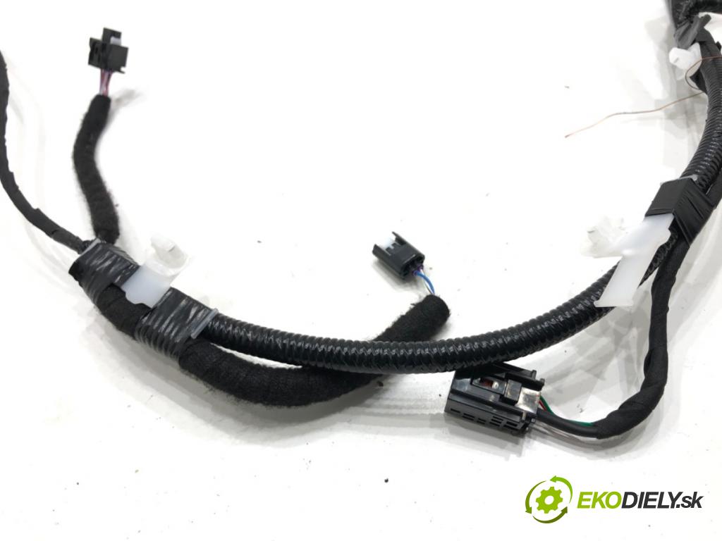 LEXUS LBX  2025 100 kW Hybrid (MAYH10)   (1490 ccm / 100 kW / 136 KM) 1490 Káblovačka PDC zad 82182-52550