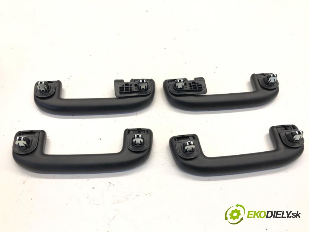 LEXUS LBX  2025 100 kW Hybrid (MAYH10)   (1490 ccm / 100 kW / 136 KM) 1490 držadlo čalounění 74612-B7060