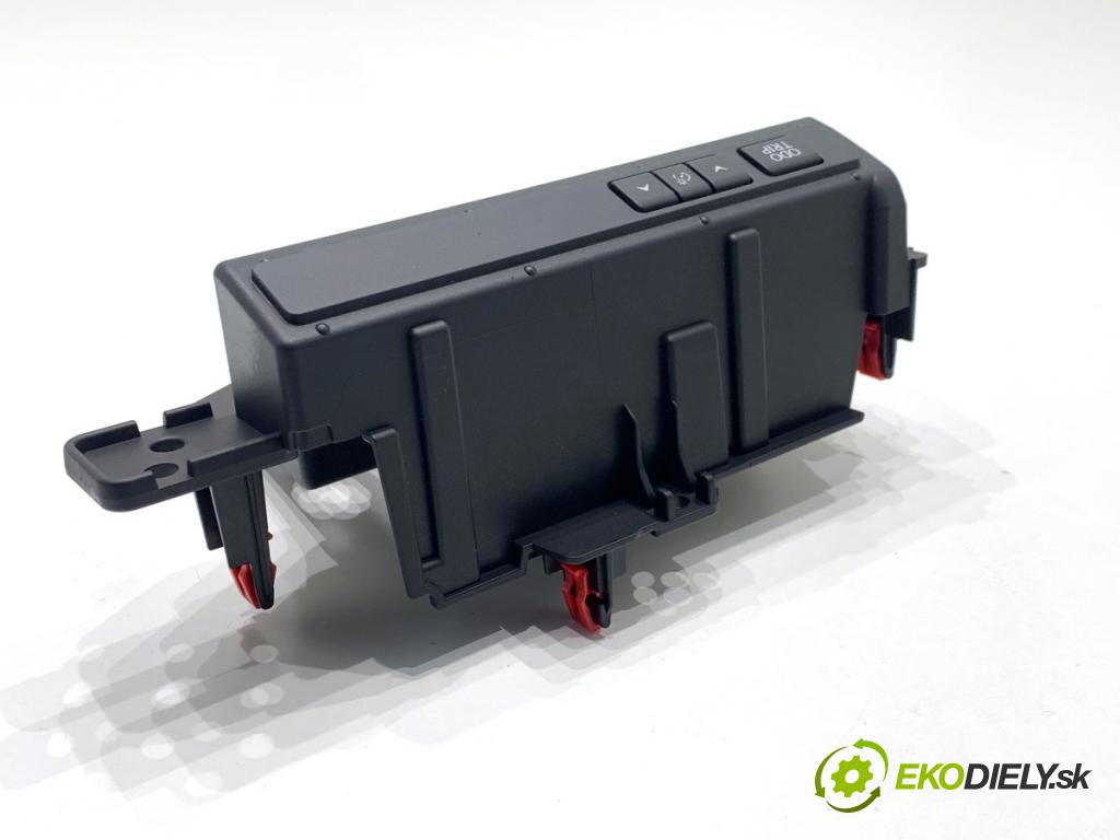 LEXUS LBX  2025 100 kW Hybrid (MAYH10)   (1490 ccm / 100 kW / 136 KM) 1490 Panel Prepínač 55480-52160