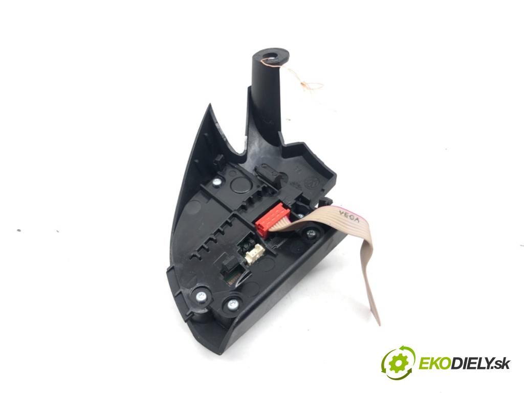 VW PASSAT B7 Kombi 2012 103 kW 2.0 TDI 1968 Prepínač volantu pravy  (Prepínacie páčky pod volantom)