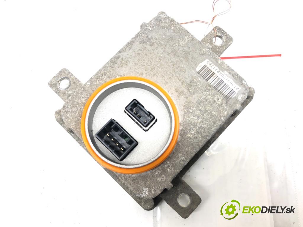 VW PASSAT B7 Kombi 2012 103 kW 2.0 TDI 1968 Menič XENON 8K0941597B (Riadiaca jednotka xenónu)